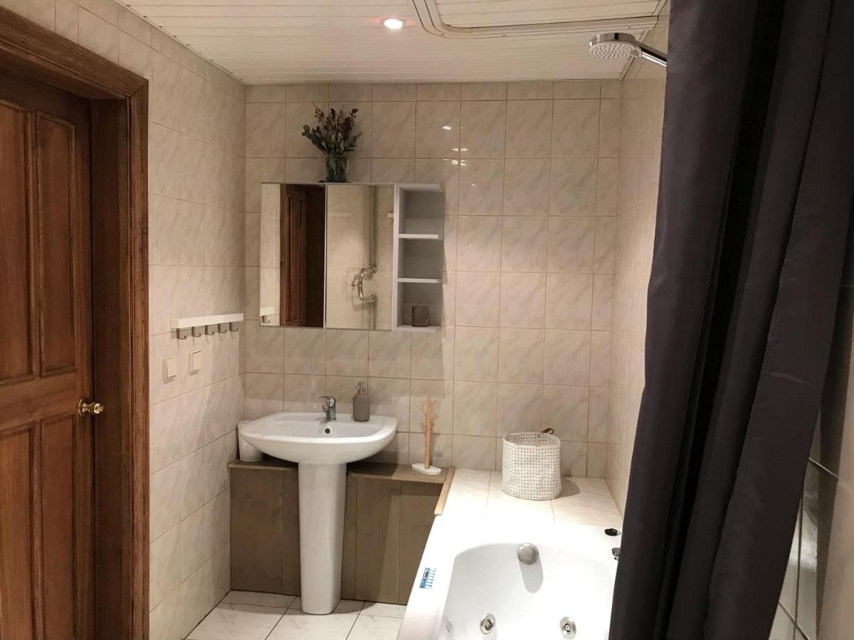 Cosy Teika Apartment リガ エクステリア 写真